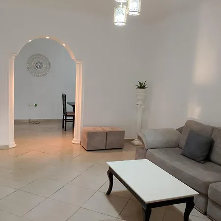 Luka Private House Nyaraló Radhima